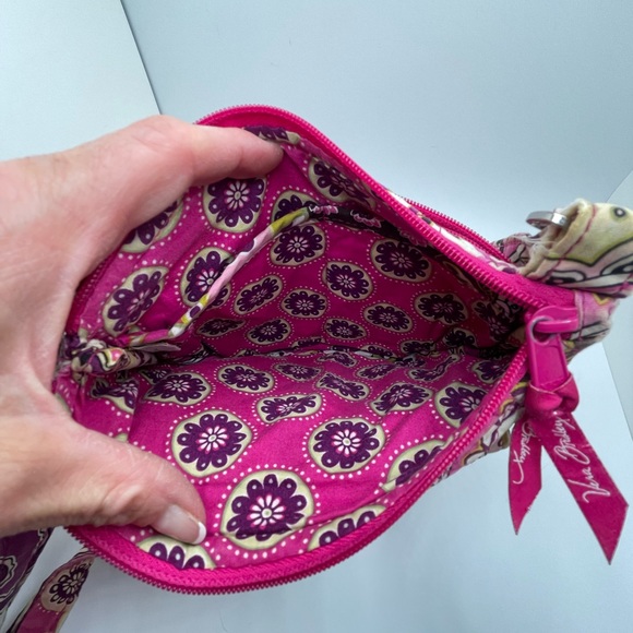 Vera Bradley Purse! - Picture 5 of 8